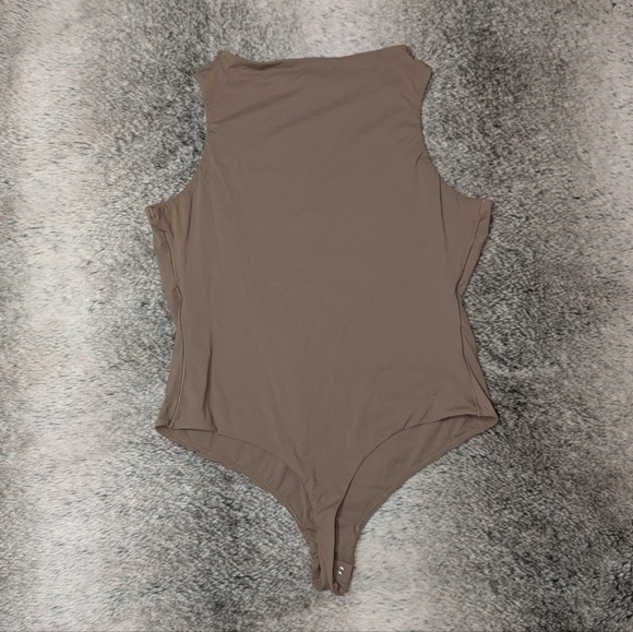 SKIMS Fits Everybody High-Neck Thong Bodysuit Cocoa Brown Women's 4X - Picture 4 of 6